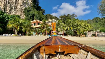 Phi Phi Cliff Beach Resort – Photos 15